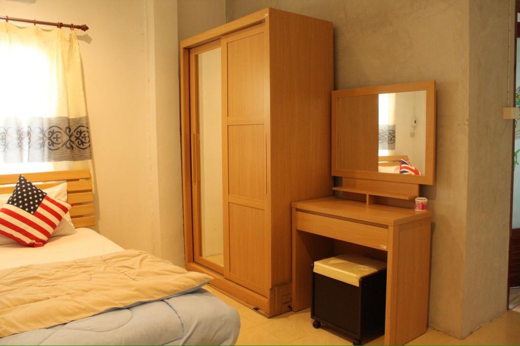 Indy Hostel *