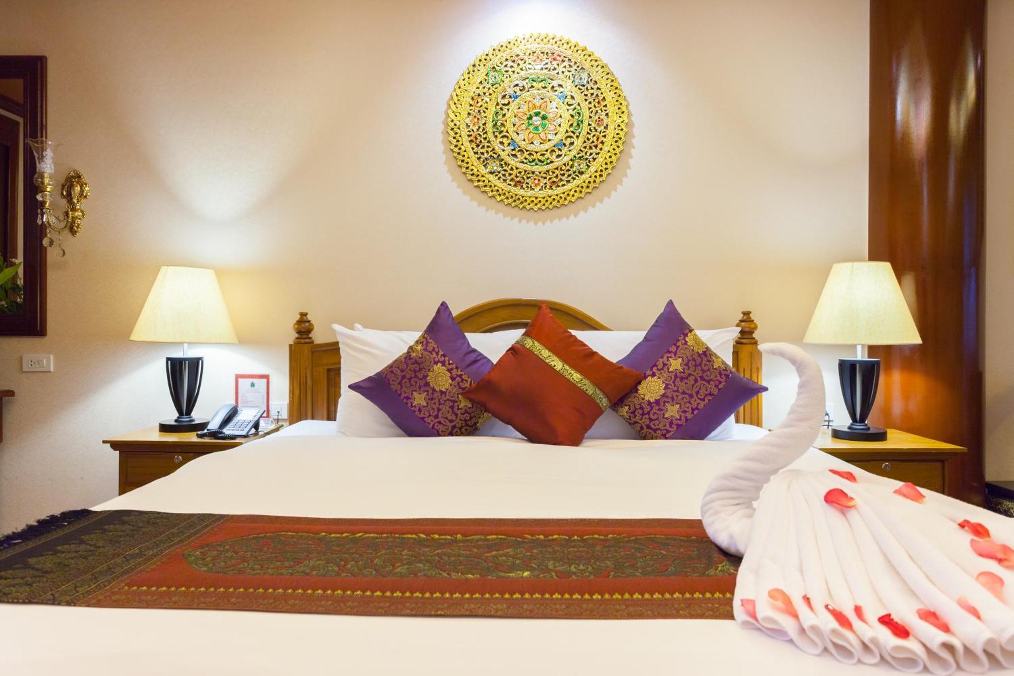Royal Phawadee Village - 2 Minutes Walk To The Patong