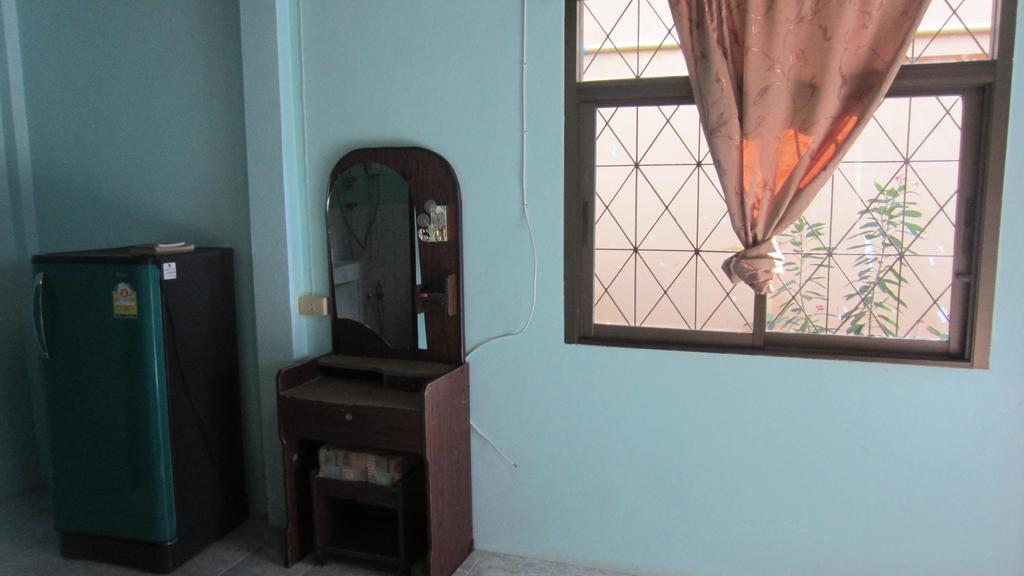 Hotel Charung Haad Rin