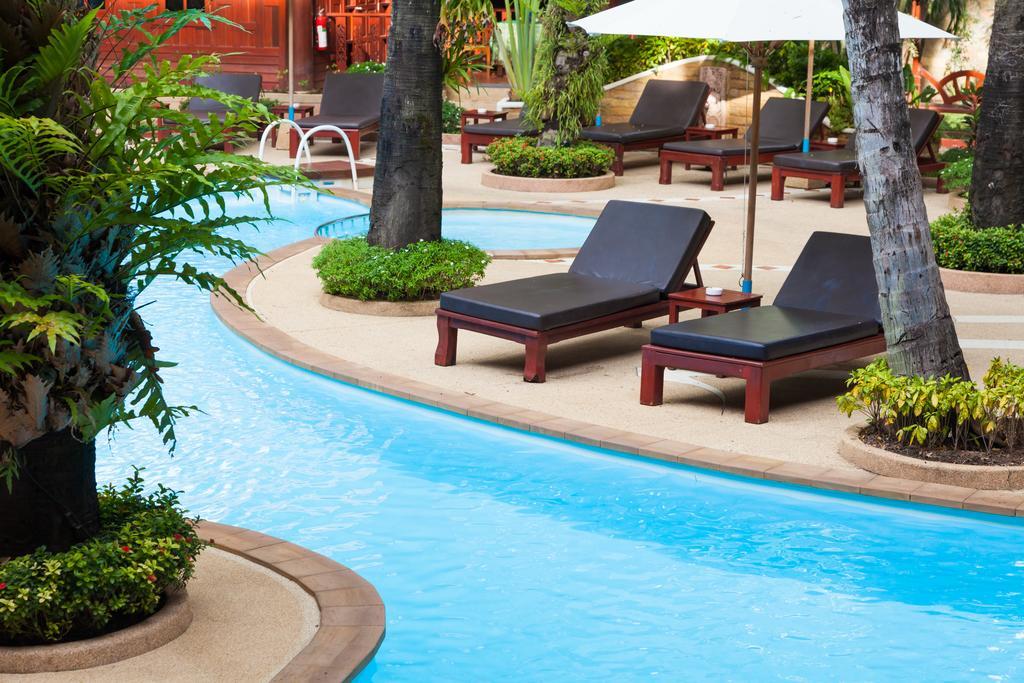 Hotel Royal Phawadee Village - 2 Minutes Walk To The Patong
