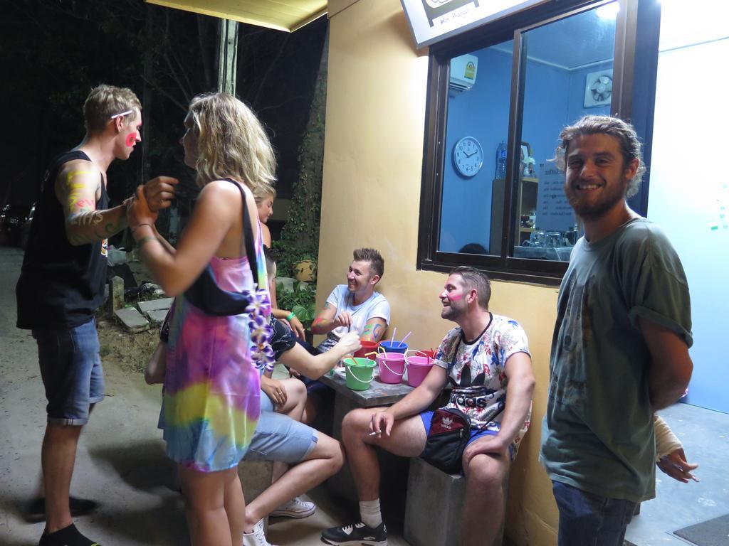 Hostel Sleep Tight At Koh Phangan Haad Rin