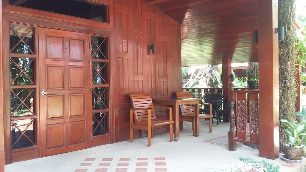 Hotel Royal Phawadee Village - 2 Minutes Walk To The 4*