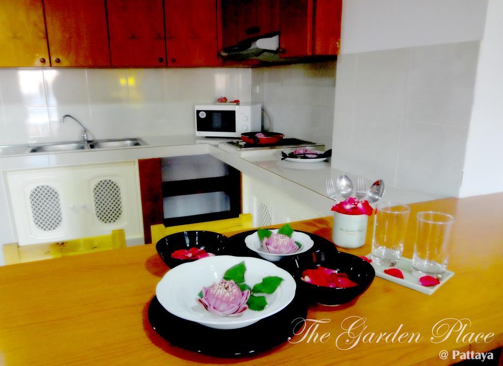 Inn The Garden Place 2*