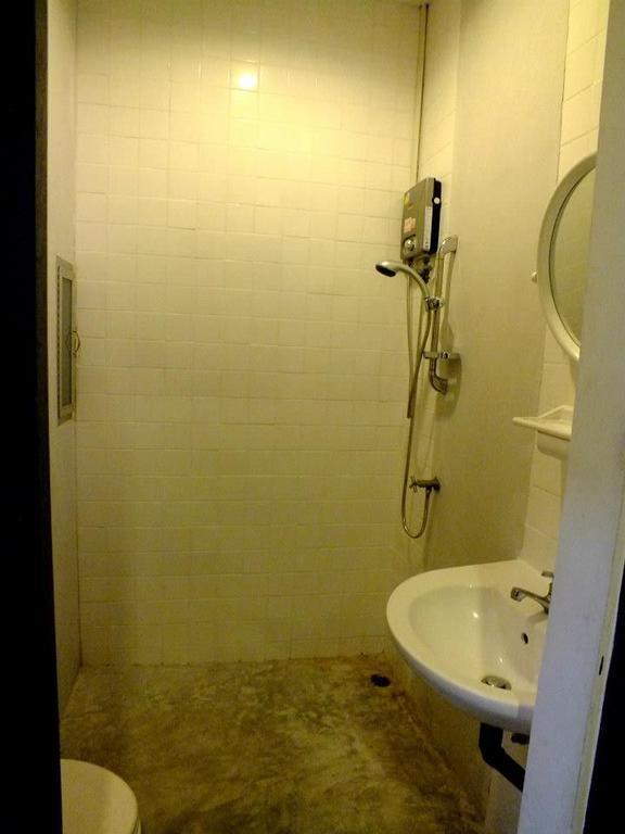 The Cave Guest house 3*