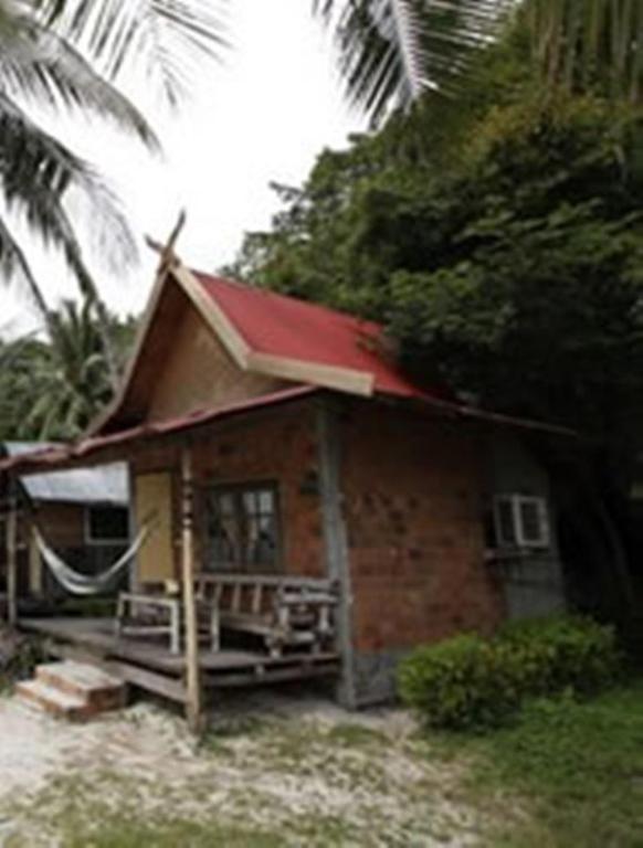 Resort Leela Beach Bungalow