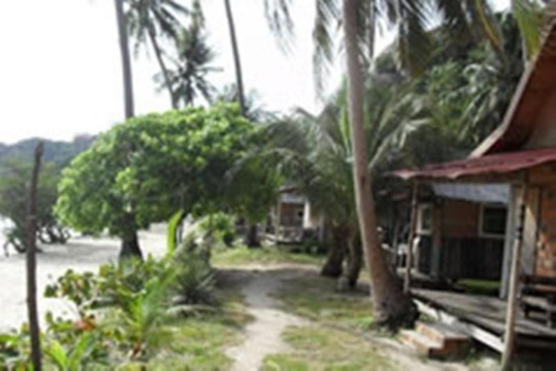 Leela Beach Bungalow