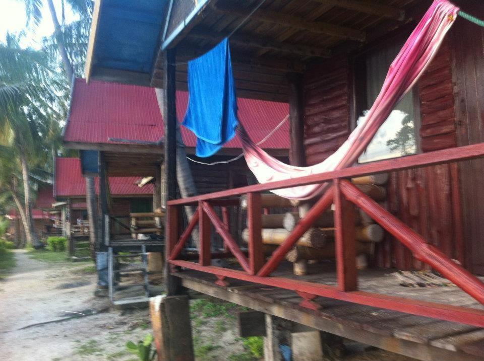 Leela Beach Bungalow 2*