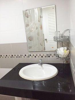 Swiss House Guest house *