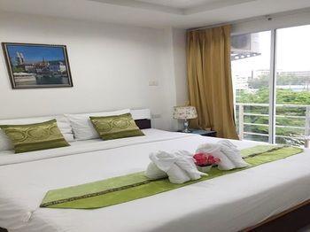 Guest house Swiss House Patong