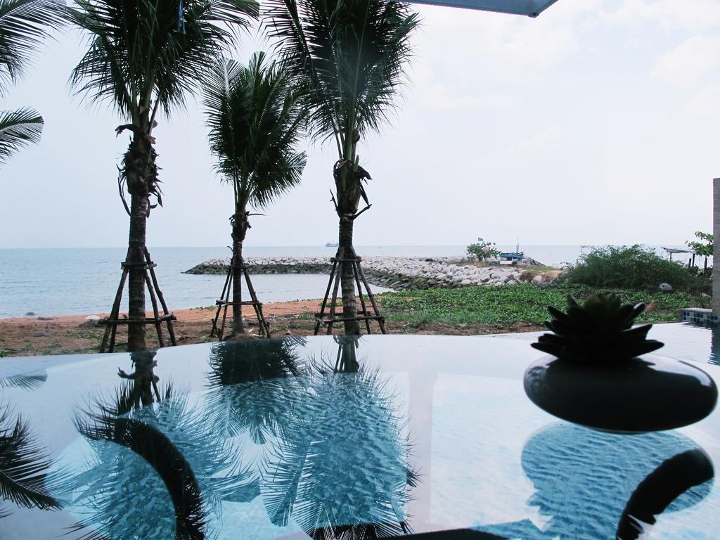 Nantra Pattaya Baan Ampoe Na Chom Thian
