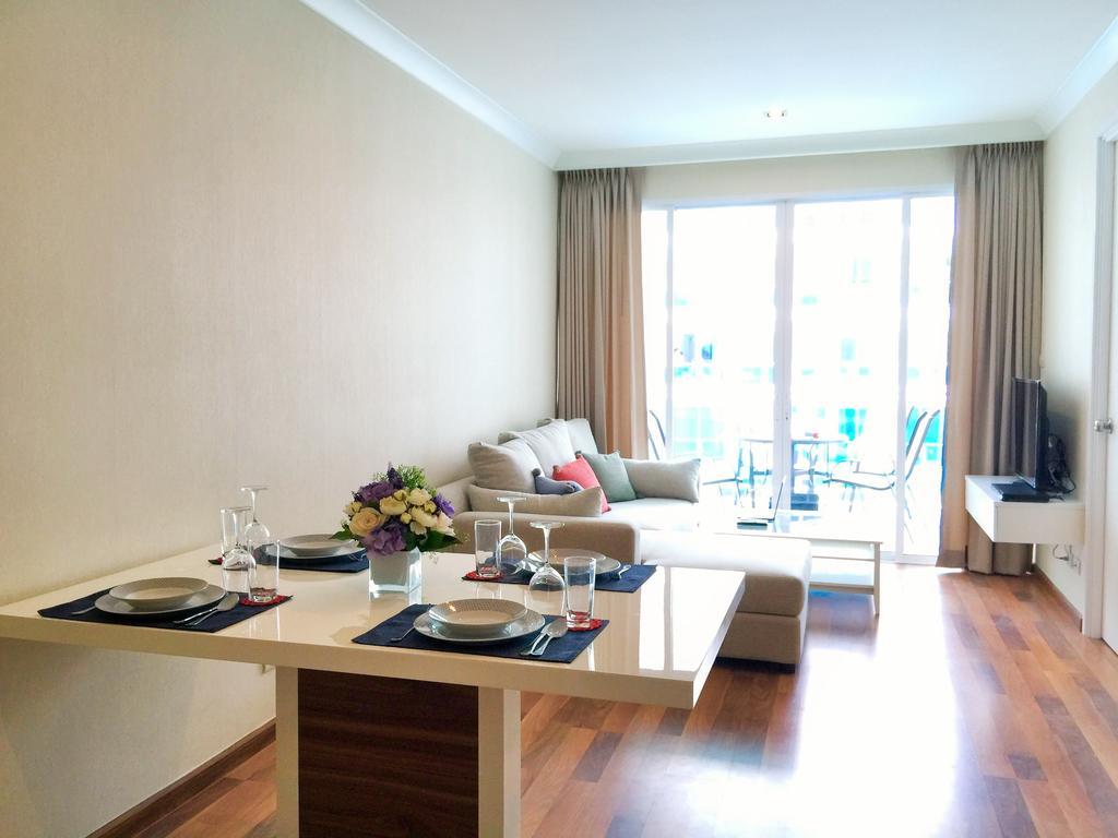 My F403 Apartment *