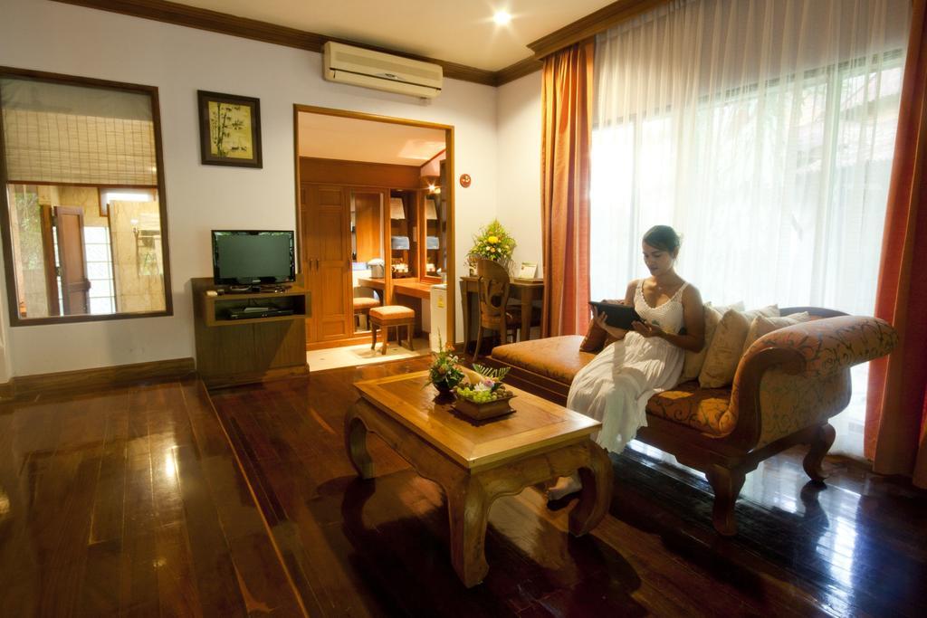Resort Sunrise Tropical Railay Beach