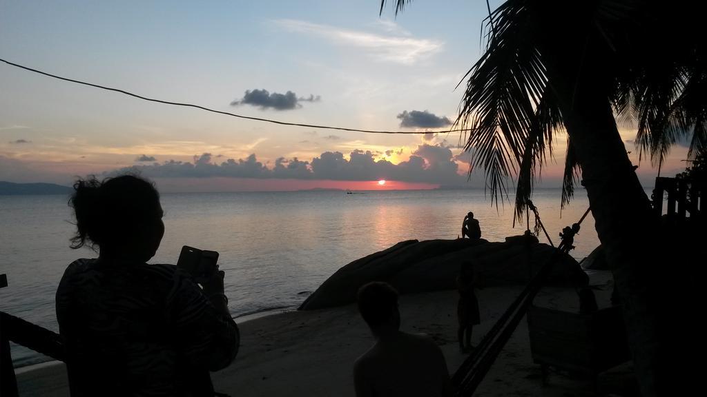 Rung Phangan Hotel 2*
