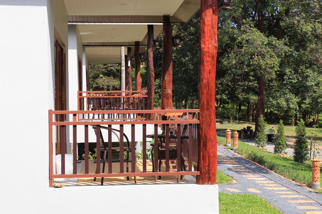 Lanta Happy Hill Resort