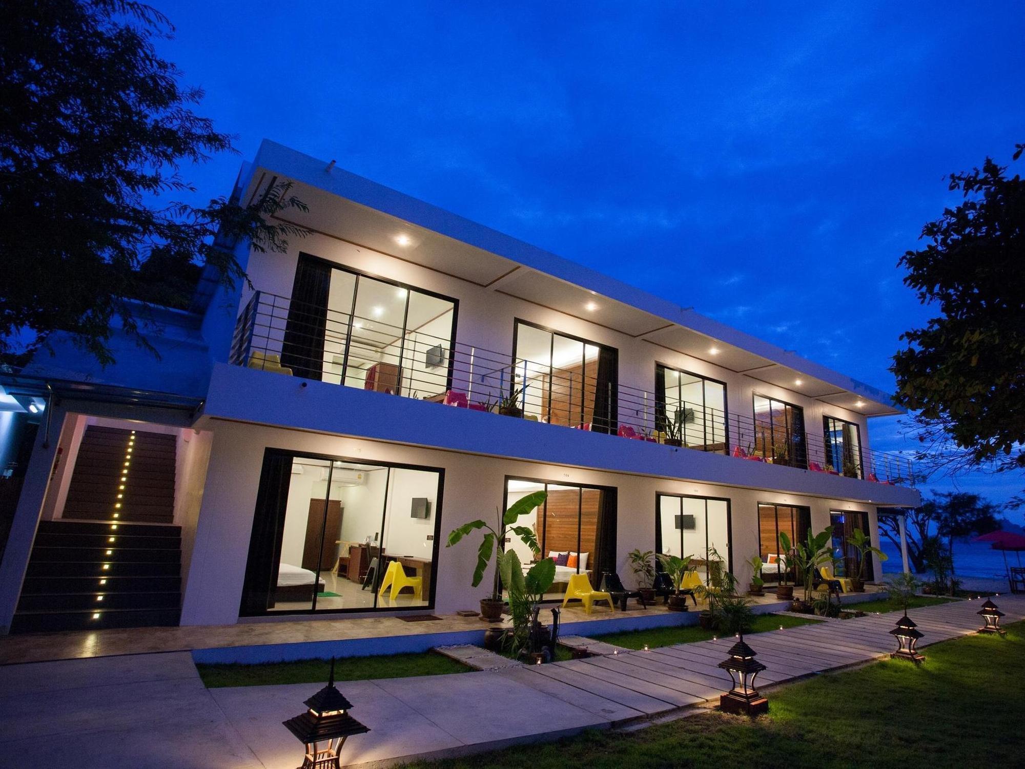 Paradise Resort Phi Phi Don