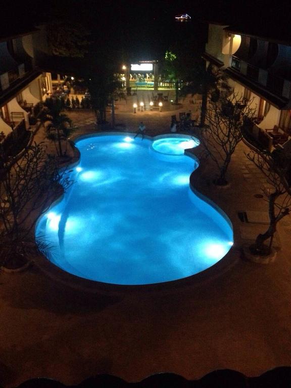 Hotel Bamboo @