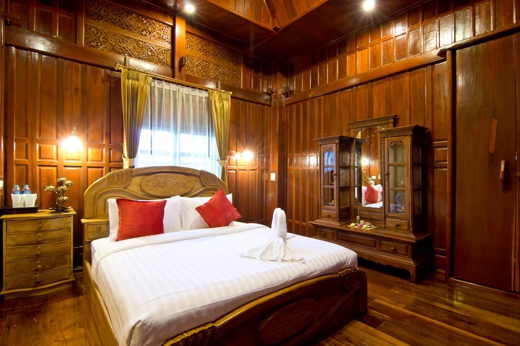 Bueng Bua Thong Resort 2*