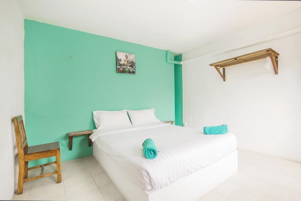 Castaway Koh Samui 2*