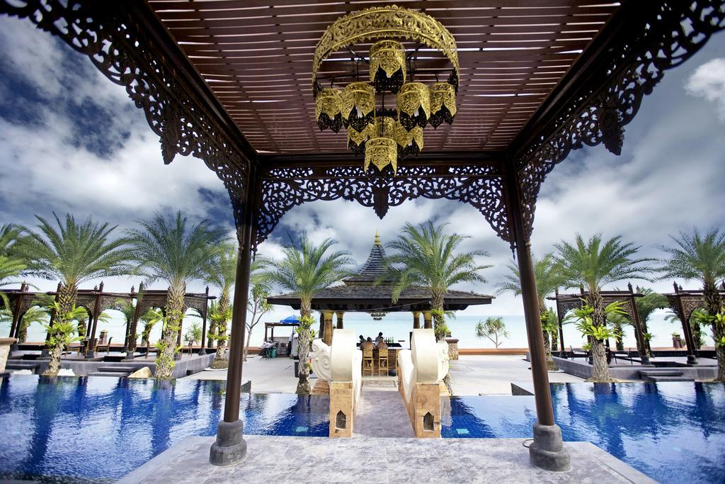 Resort Ammatara Pura Pool