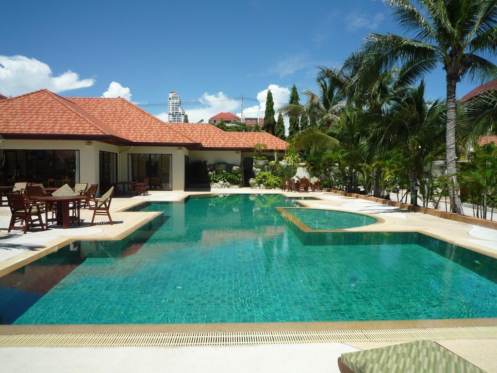 Villa Majestic Pool *