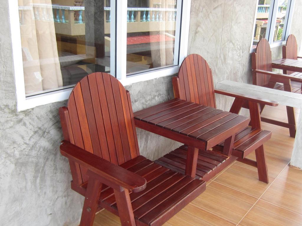 Charung Hotel