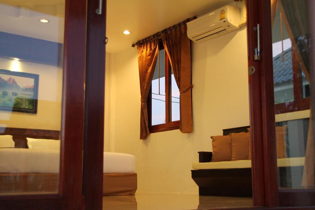 Resort Sea Srithanu