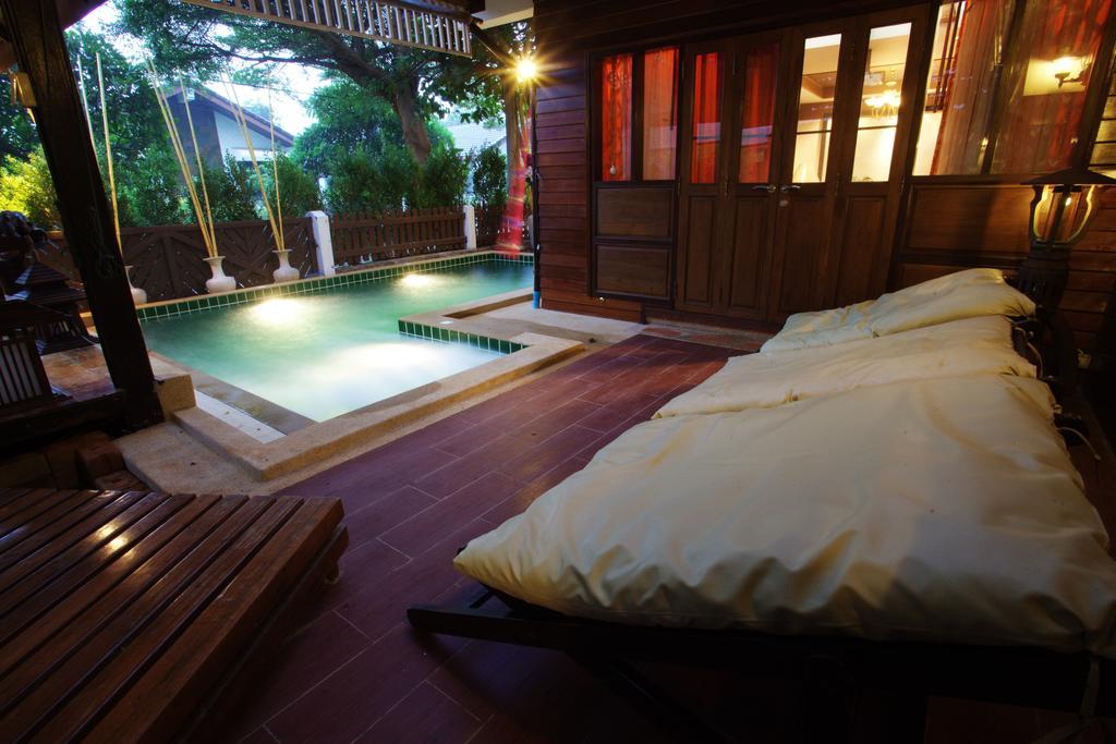 Jomtien Pattaya Pool By Nidnoy Villa *