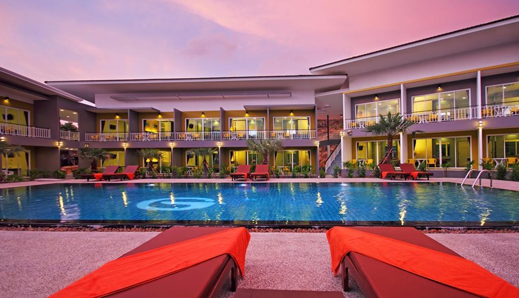 Gypsy Sea View Resort- Island Resort 3*
