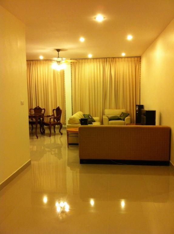 Thai Orange House Hotel 2*