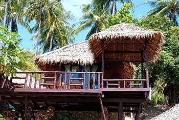 Sabai Hotel 3*