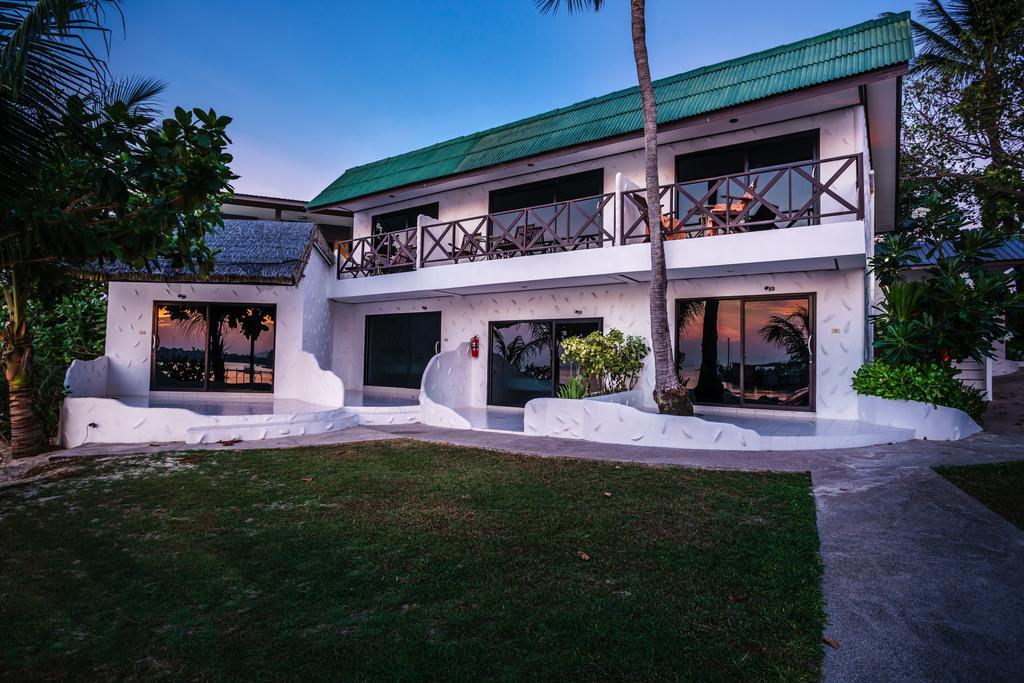 Samui Pier Front & 3*