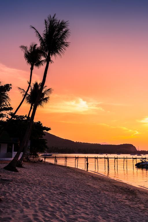 Hotel Samui Pier Front & Bang Rak Beach (Koh Samui)