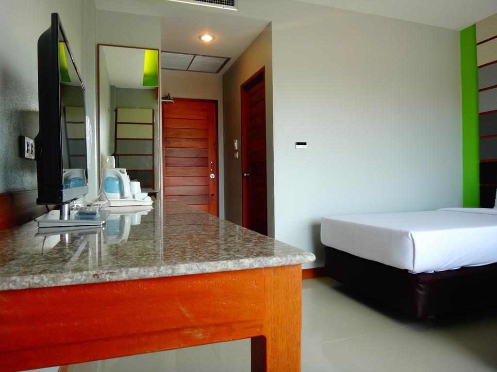 Phangan Pearl * Haad Rin