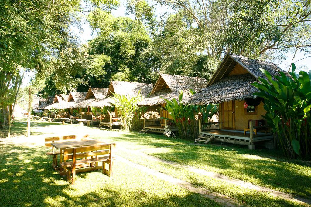 Baan Riverside Resort Pai