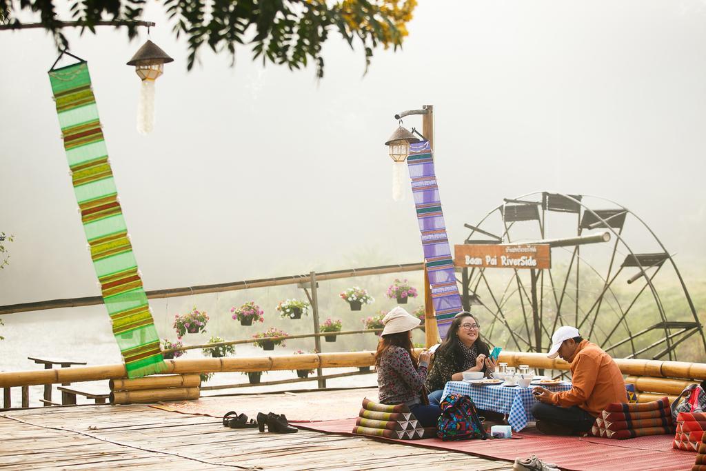 Baan Riverside Pai