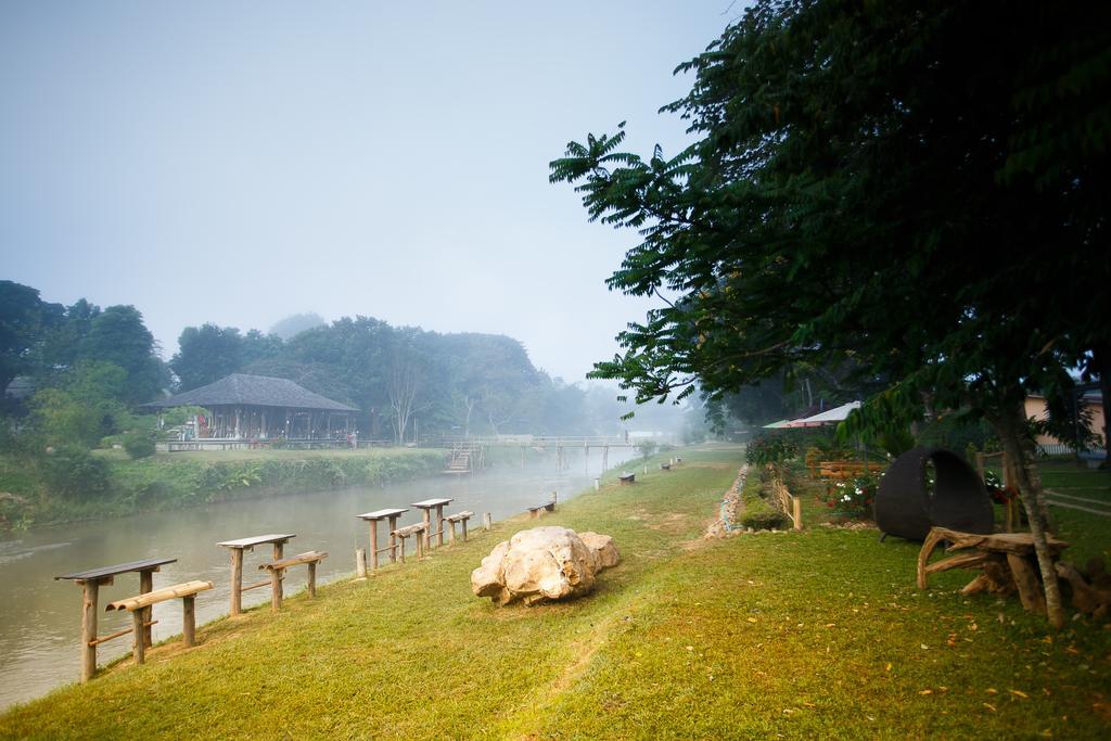 Resort Baan Riverside