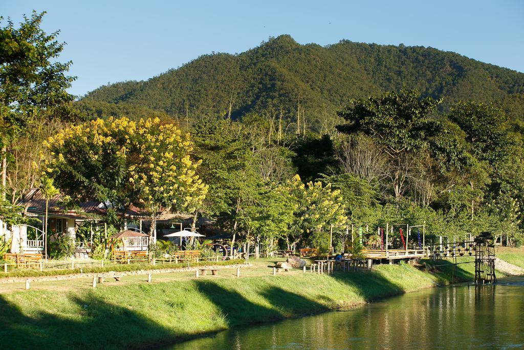Baan Riverside Resort