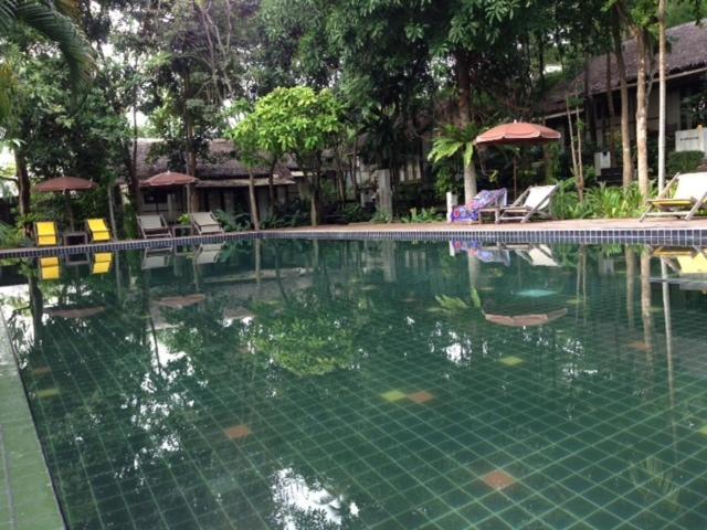 Resort The Sundays Sanctuary &
