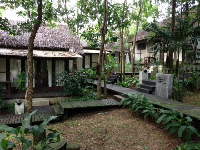 Resort The Sundays Sanctuary &