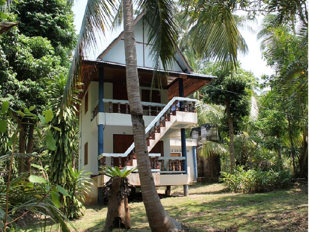 Hotel Jungle Bar & Ko Pha Ngan