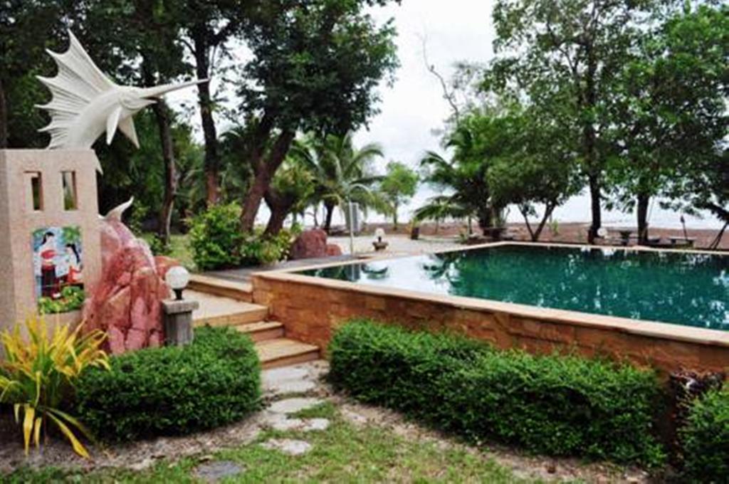 Resort Garden Of Joy