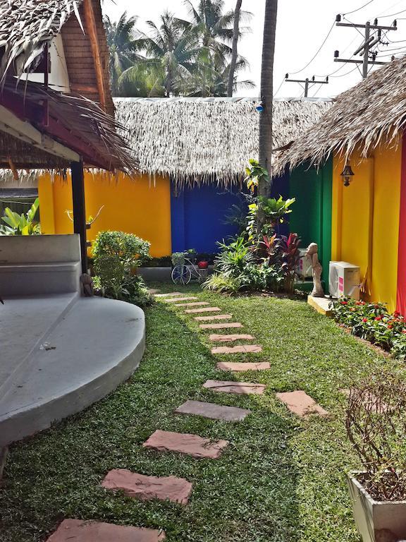 Albergue Wok & The Much Thongsala