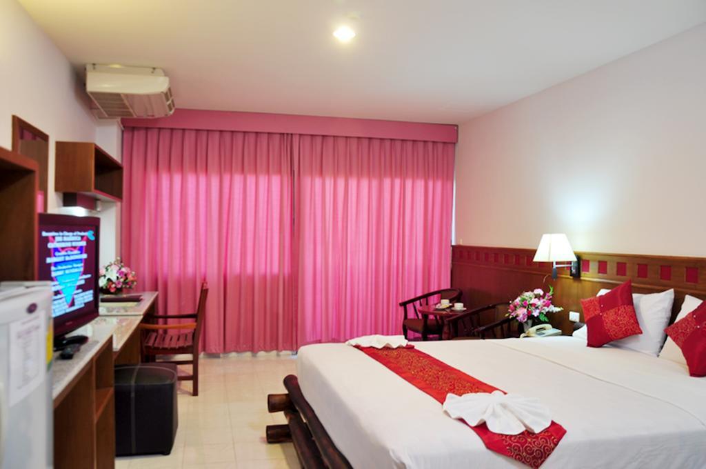 Hotel Eden Hotel Pattaya 2*
