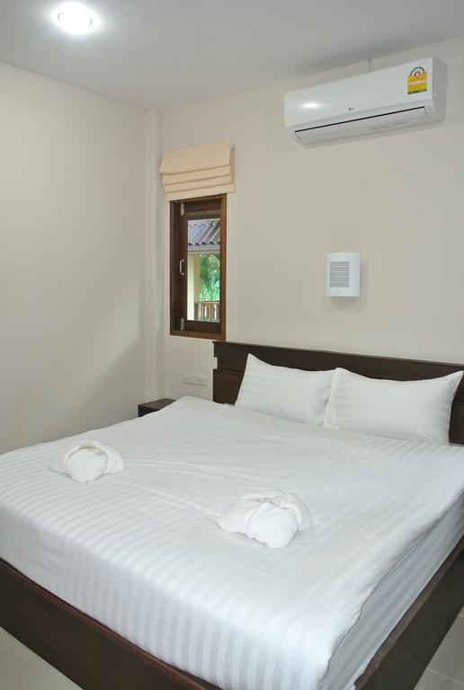 P.f Pool Koh Samui