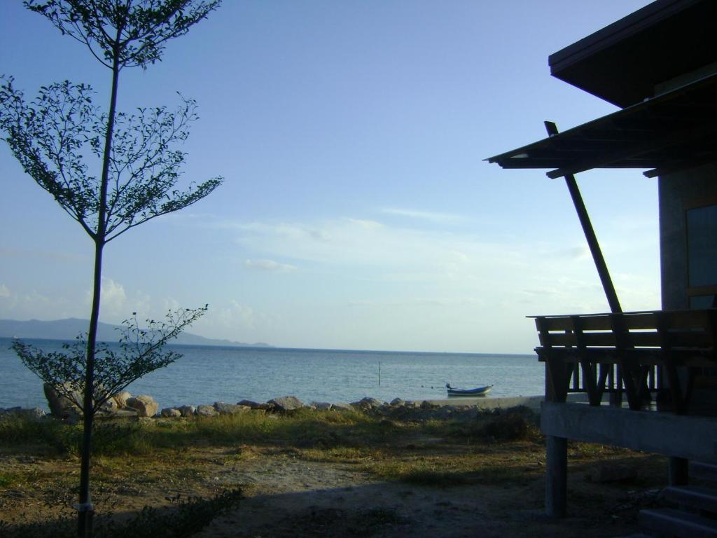 Phangan Palm & Restaurant Resort