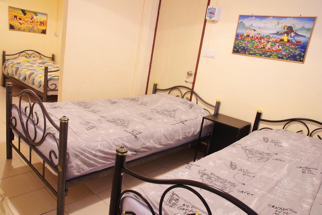 Homestay Eco House *