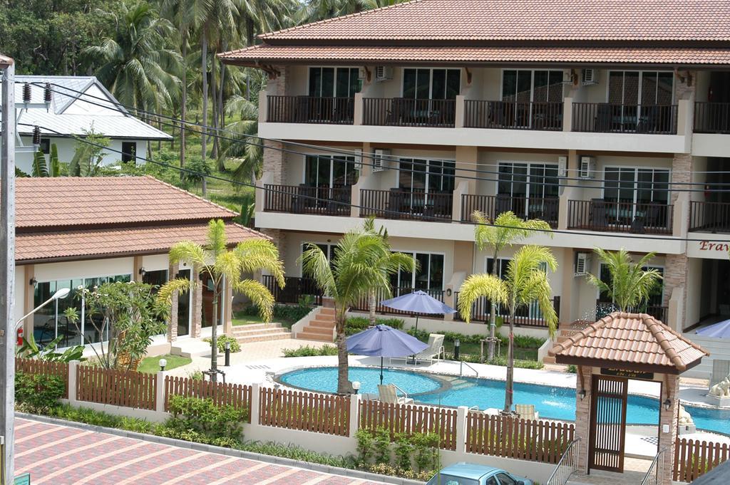 Aparthotel Whispering Palms 4*