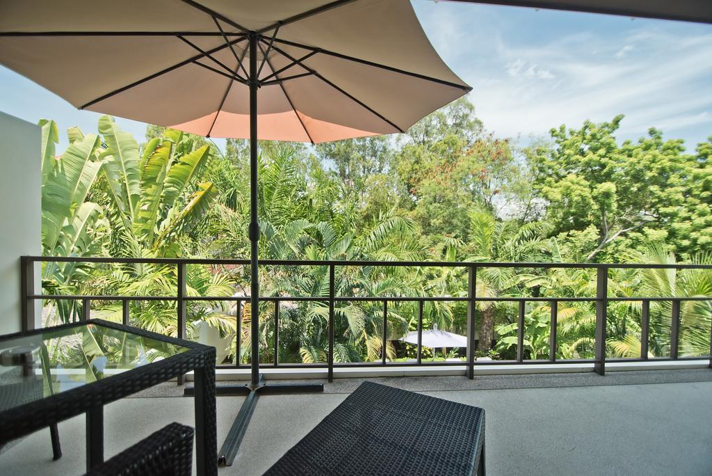 Villa Tropicana Pool