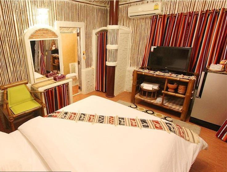 I Am Hotel 2*
