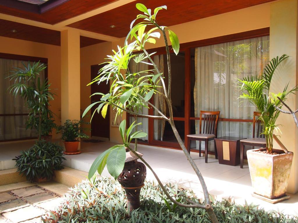 Inn Summer